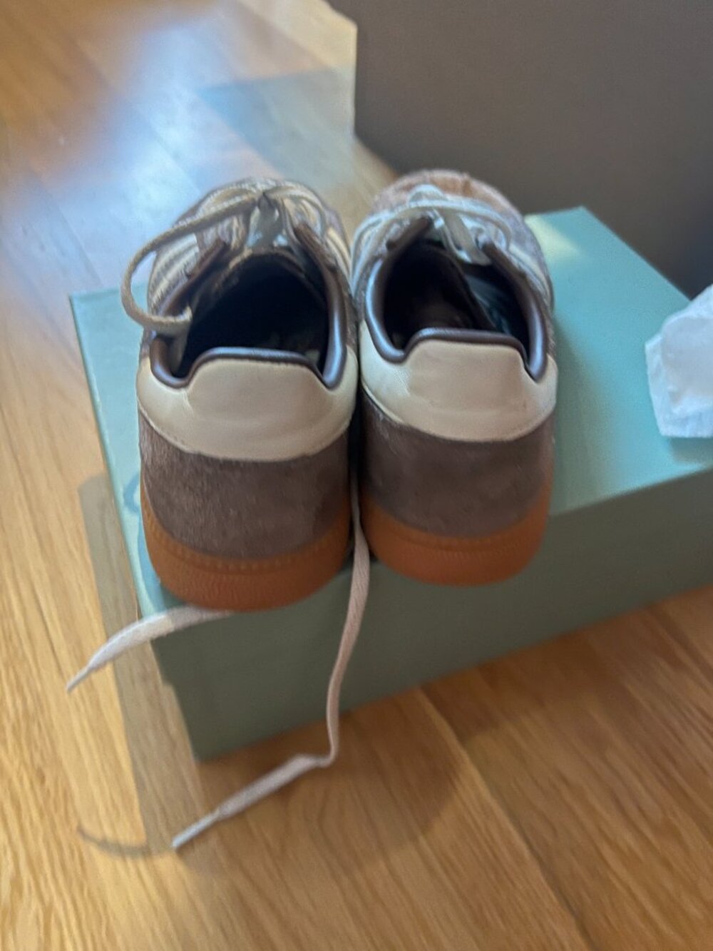 Adidas Spezial Earth Offwhite gum Womens  US6.5 - Picture 7 of 7